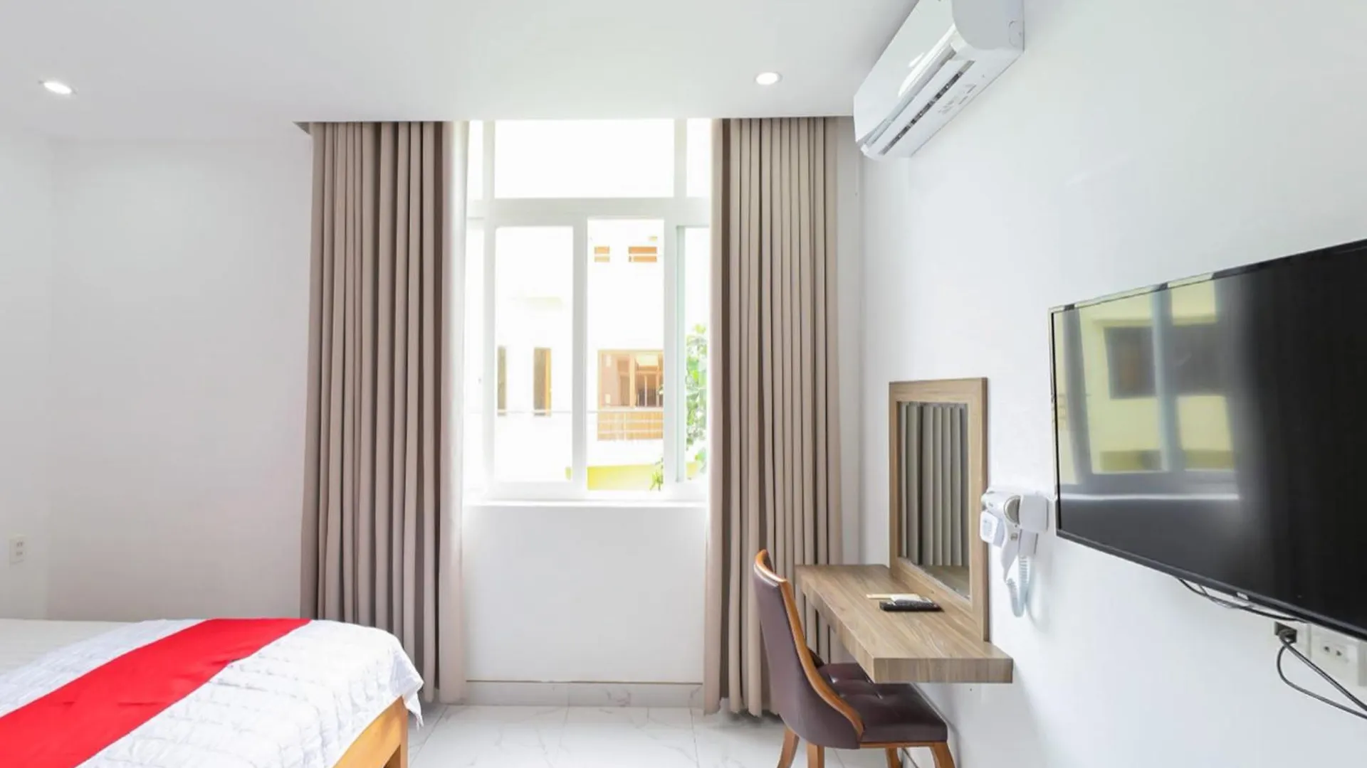 Tuyet Lan Hotel Vung Tau 2*,